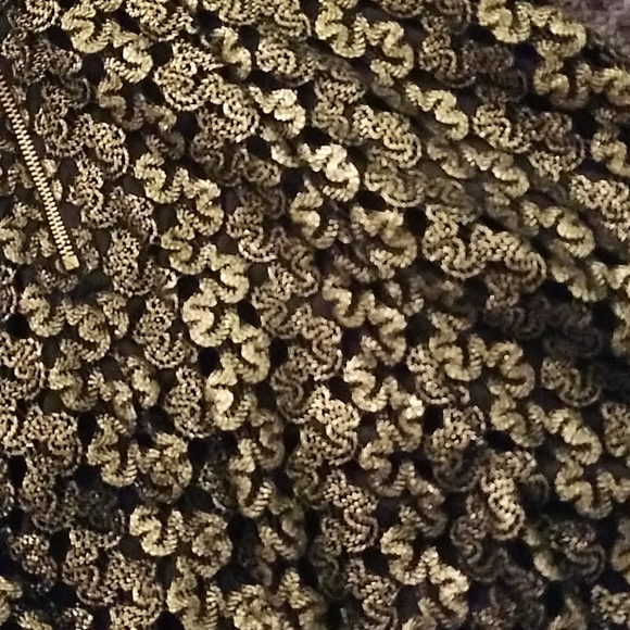 Gold dress with zipper back - Picture 3 of 3